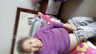 與一個非常濕的金發女郎色情影片色情