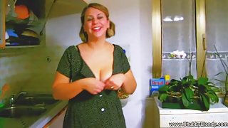 這個婊子夢想成為富有的老闆