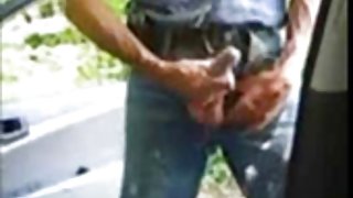 兩個美麗的女同性戀者之間的口交課